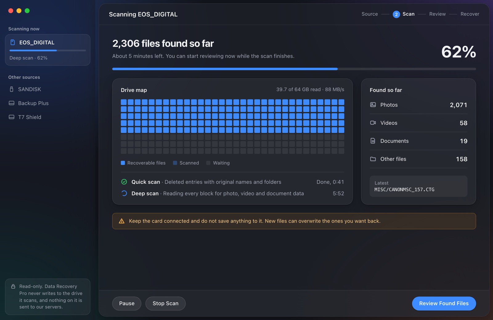 Scanning in dark mode. Follows your computer's appearance by itself.